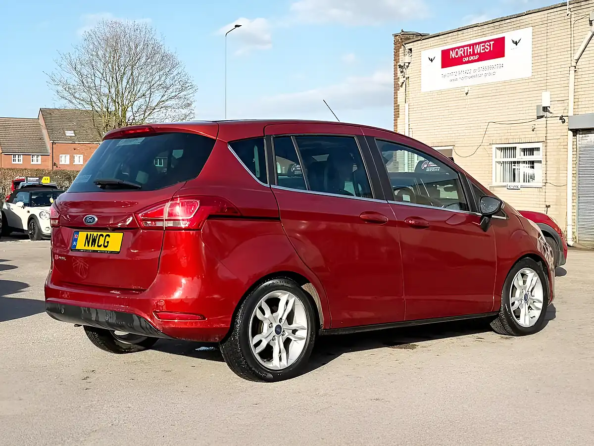 Used 2015 Ford B-Max Titanium X Red - Interior and Exterior details 10