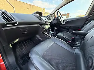 Used 2015 Ford B-Max Titanium X Red - Interior and Exterior details 14