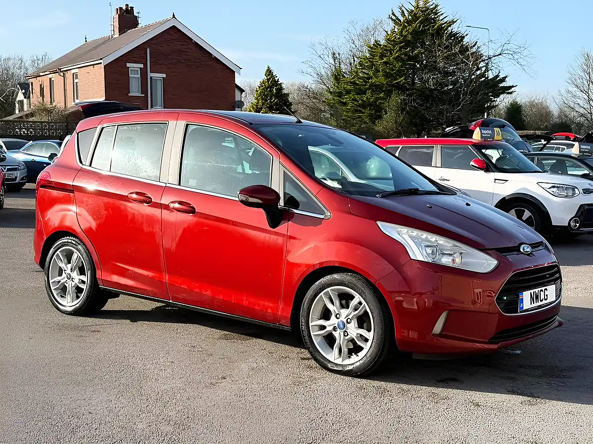 Used 2015 Ford B-Max Titanium X Red - Interior and Exterior details 2