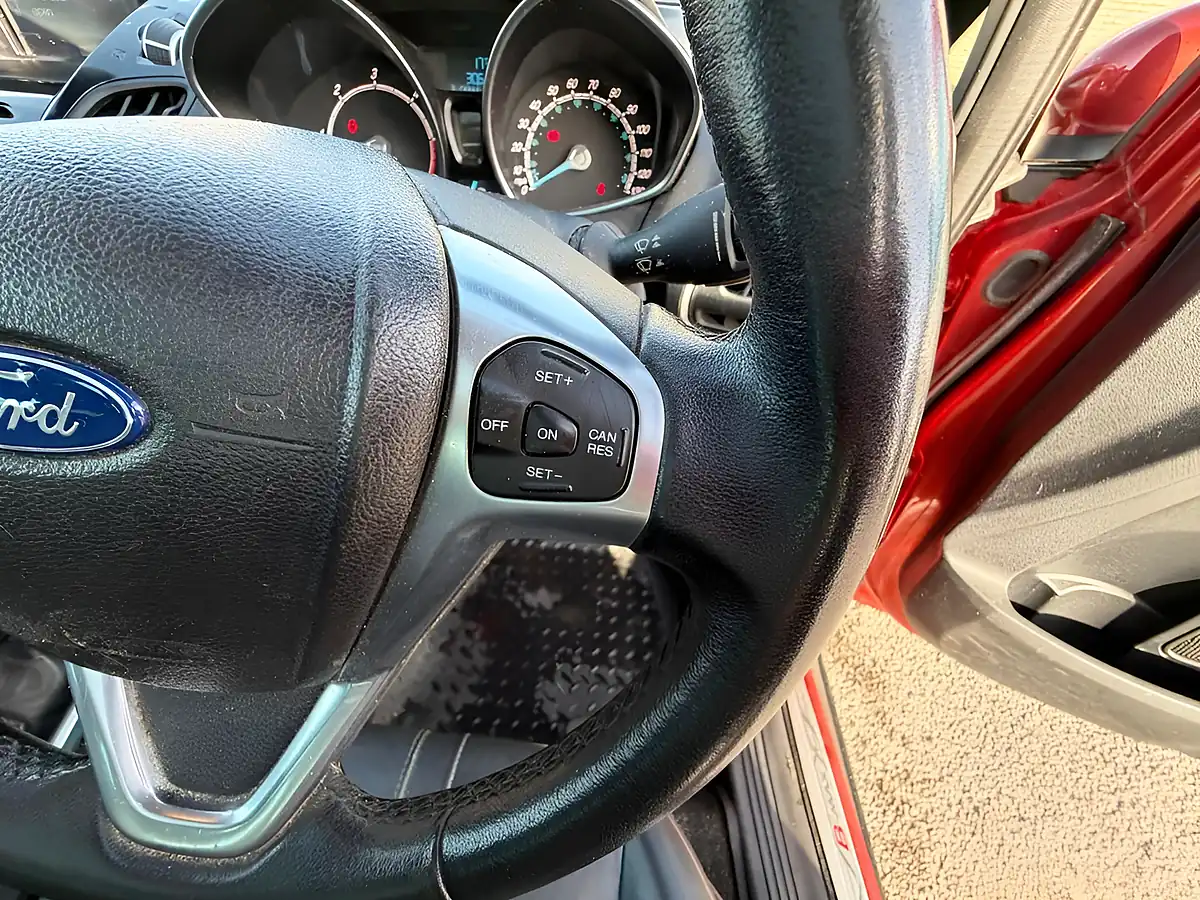 Used 2015 Ford B-Max Titanium X Red - Interior and Exterior details 20