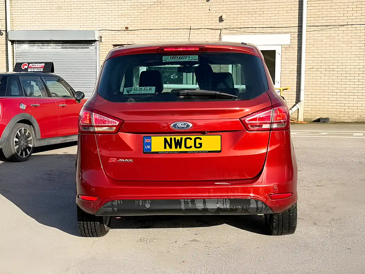 Used 2015 Ford B-Max Titanium X Red - Interior and Exterior details 8