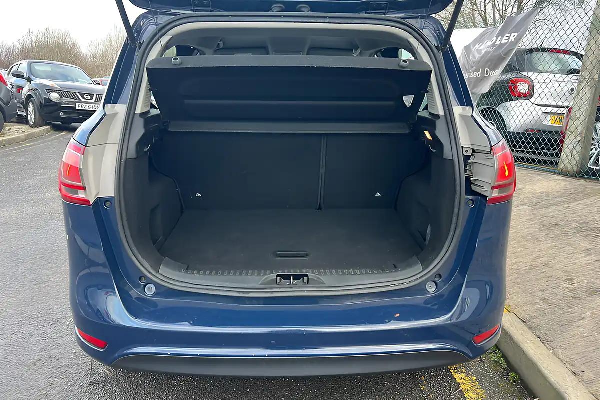 Used 2015 Ford B-Max Zetec Blue - Interior and Exterior details 13