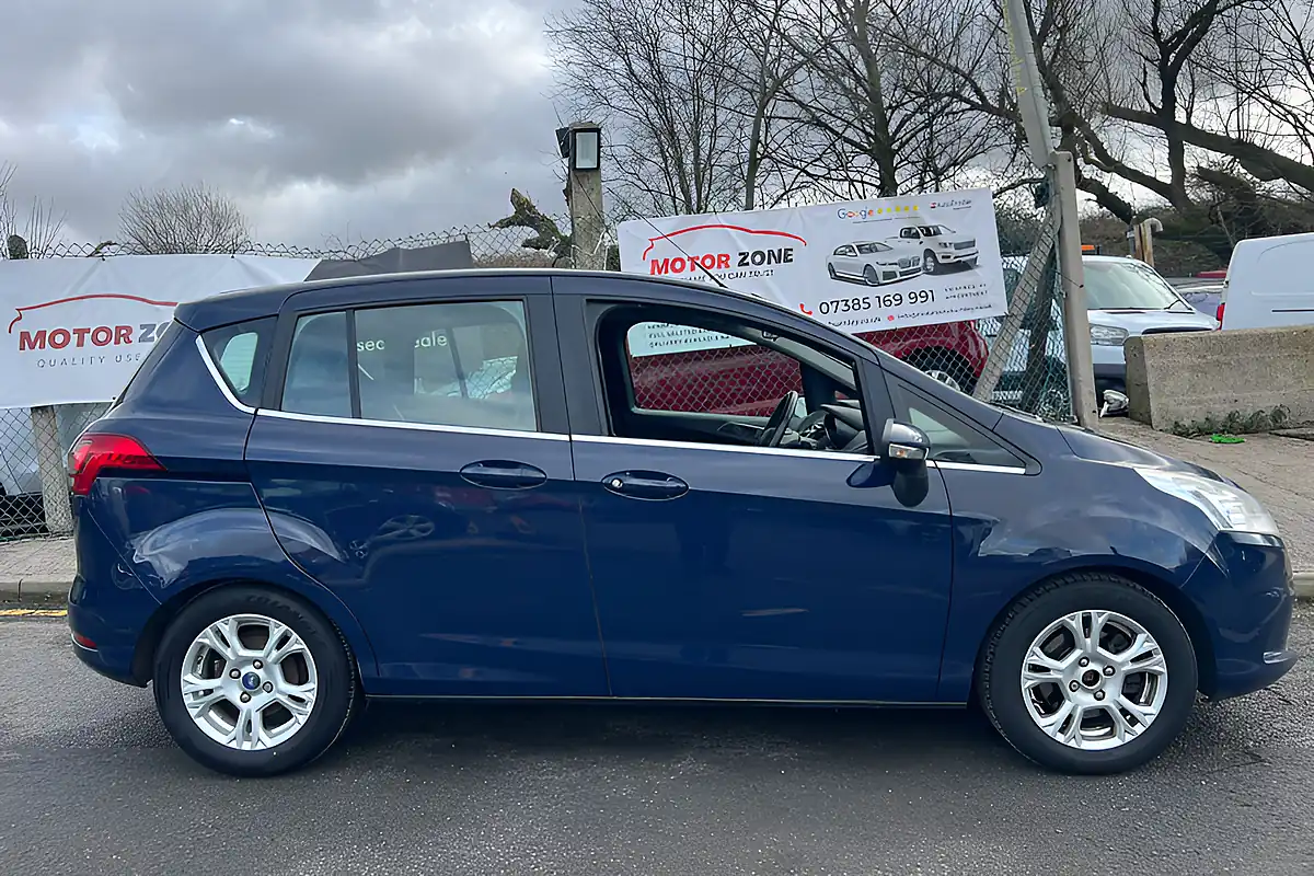 Used 2015 Ford B-Max Zetec Blue - Interior and Exterior details 5