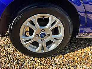 Used 2015 Ford B-Max Zetec Blue - Interior and Exterior details 13