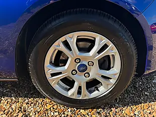 Used 2015 Ford B-Max Zetec Blue - Interior and Exterior details 14