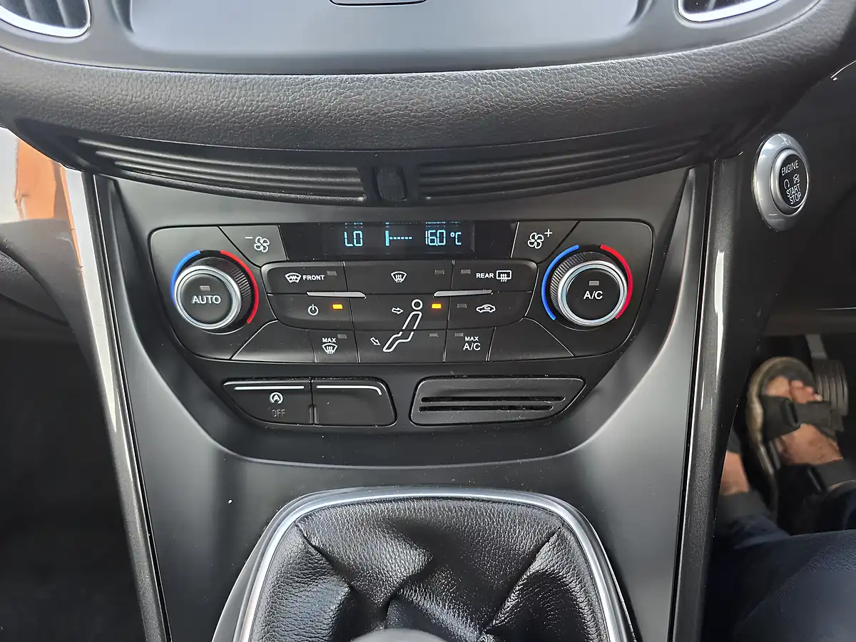 Used 2015 Ford C-Max Titanium Blue - Interior and Exterior details 13