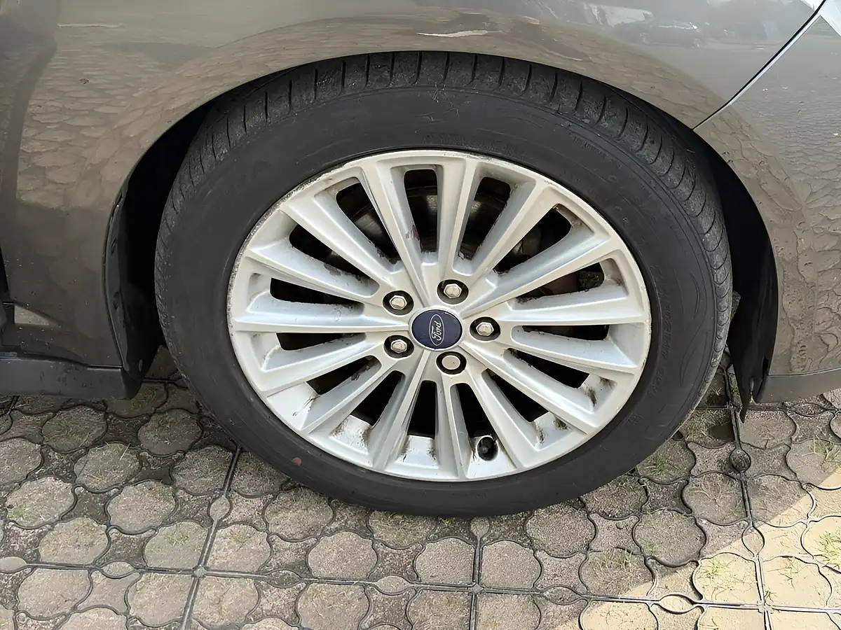 Used 2015 Ford C-Max Titanium Grey - Interior and Exterior details 19