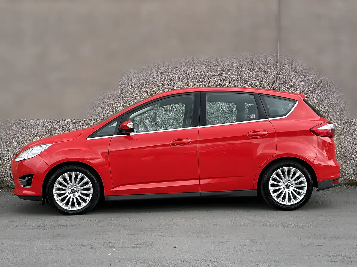 Used 2015 Ford C-Max Titanium Red - Interior and Exterior details 2