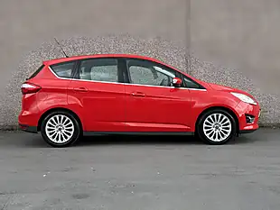 Used 2015 Ford C-Max Titanium Red - Interior and Exterior details 4
