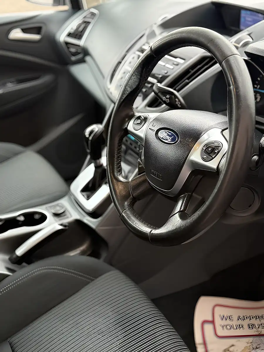 Used 2015 Ford C-Max Titanium Red - Interior and Exterior details 7