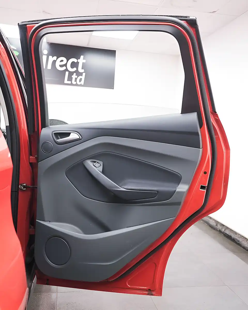 Used 2015 Ford C-Max Titanium Red - Interior and Exterior details 13