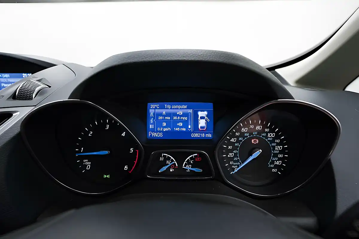 Used 2015 Ford C-Max Titanium Red - Interior and Exterior details 17