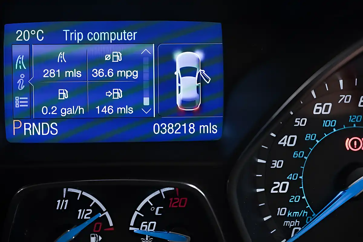 Used 2015 Ford C-Max Titanium Red - Interior and Exterior details 18
