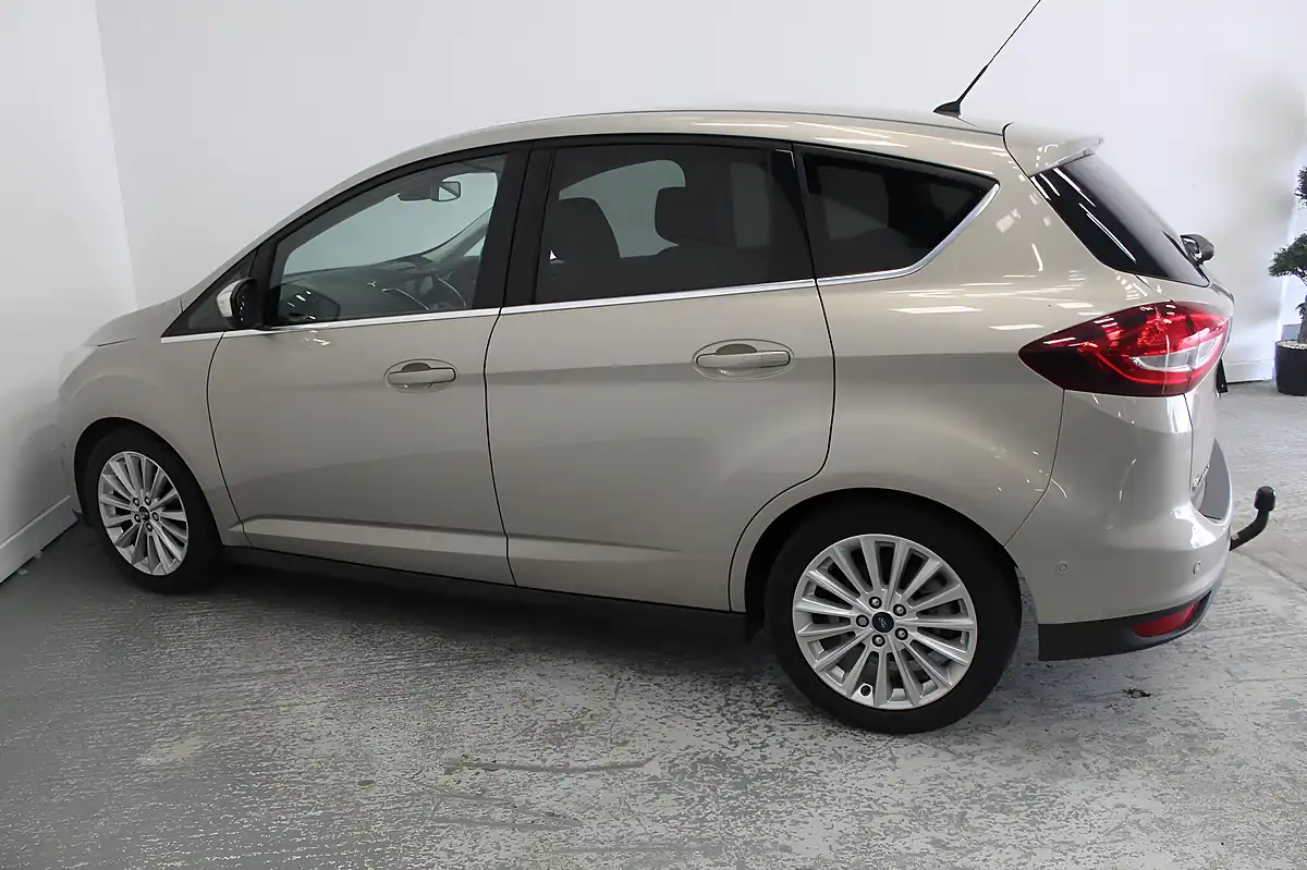 Used 2015 Ford C-Max Titanium Silver - Interior and Exterior details 7