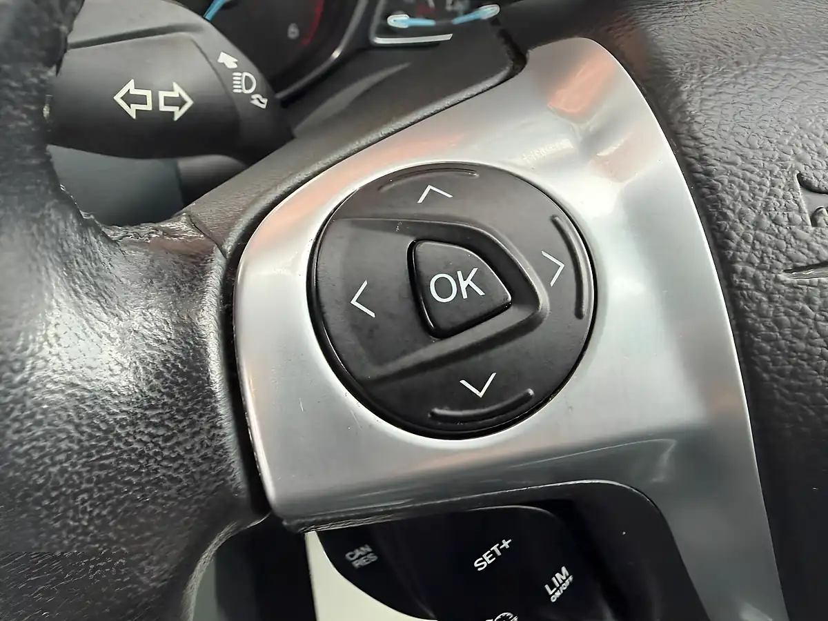Used 2015 Ford C-Max Titanium Silver - Interior and Exterior details 16