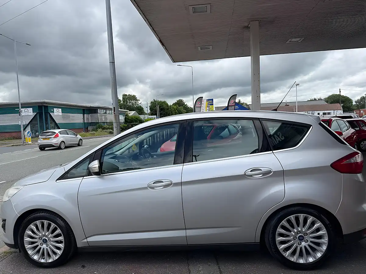 Used 2015 Ford C-Max Titanium Silver - Interior and Exterior details 7