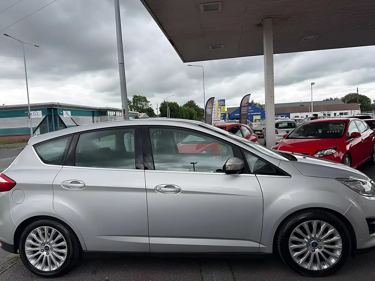 Used 2015 Ford C-Max Titanium Silver - Interior and Exterior details 9