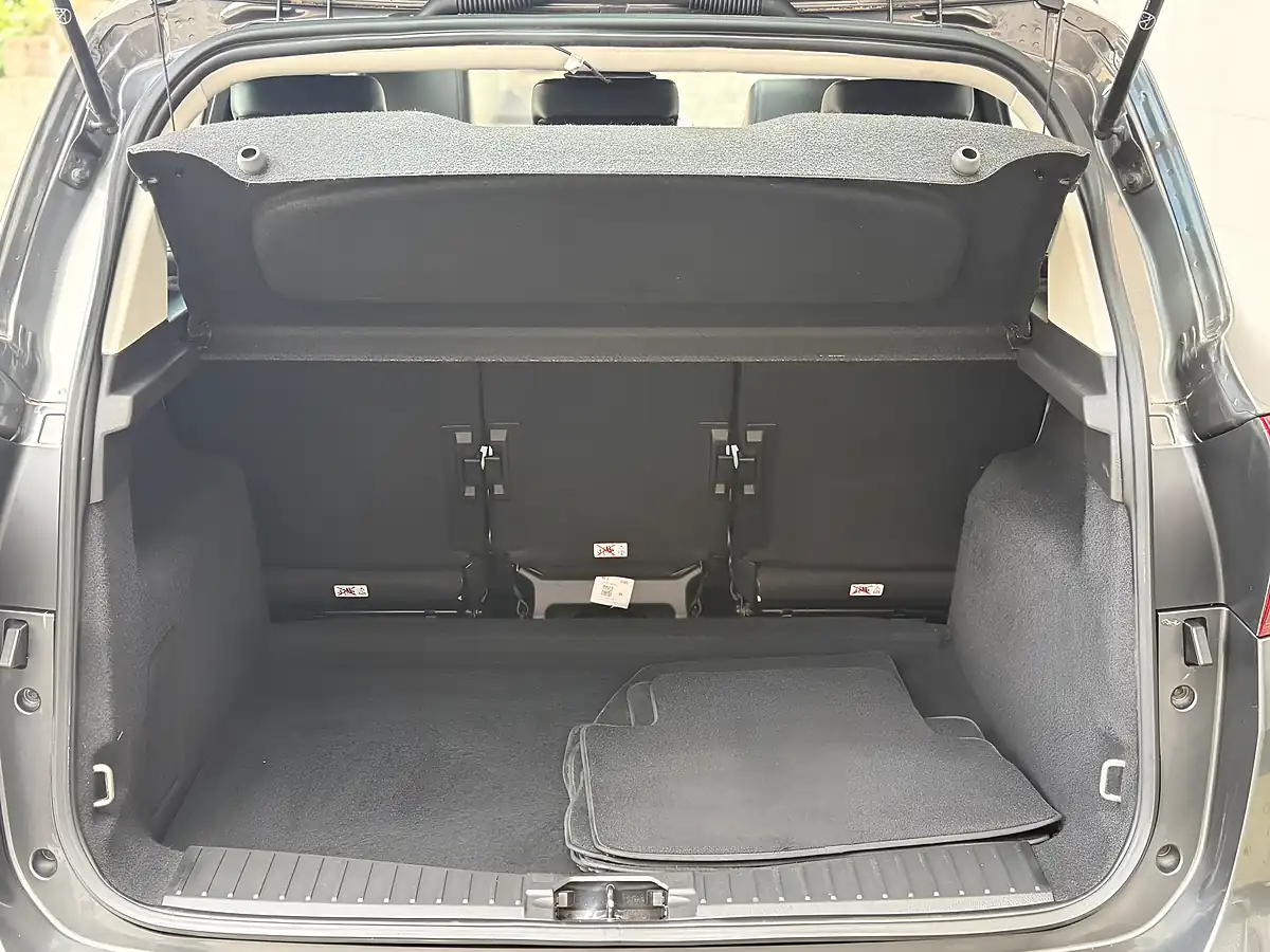 Used 2015 Ford C-Max Titanium X Grey - Interior and Exterior details 11