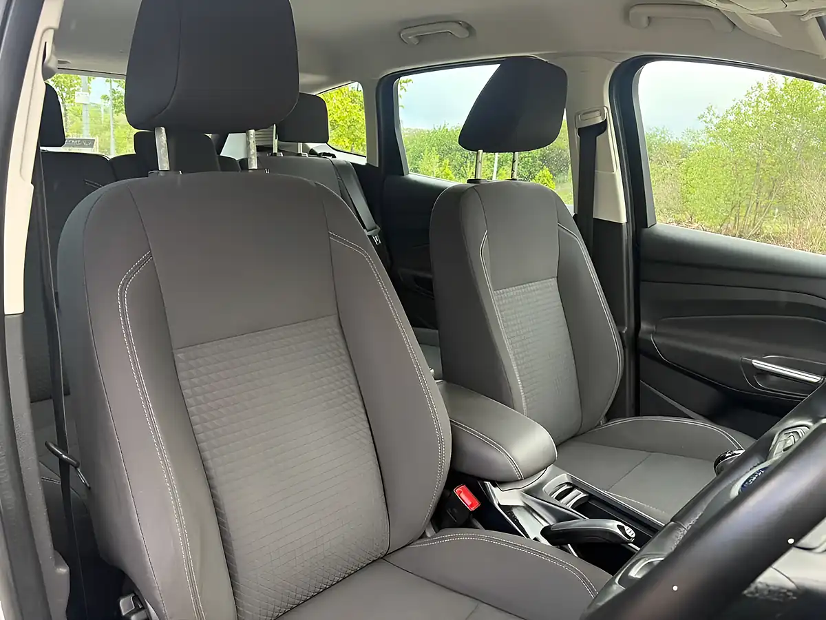 Used 2015 Ford C-Max Zetec Blue - Interior and Exterior details 12
