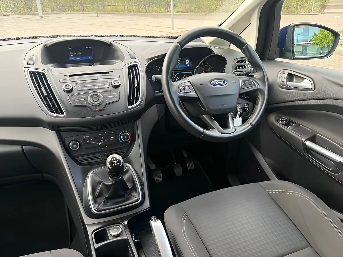 Used 2015 Ford C-Max Zetec Blue - Interior and Exterior details 14