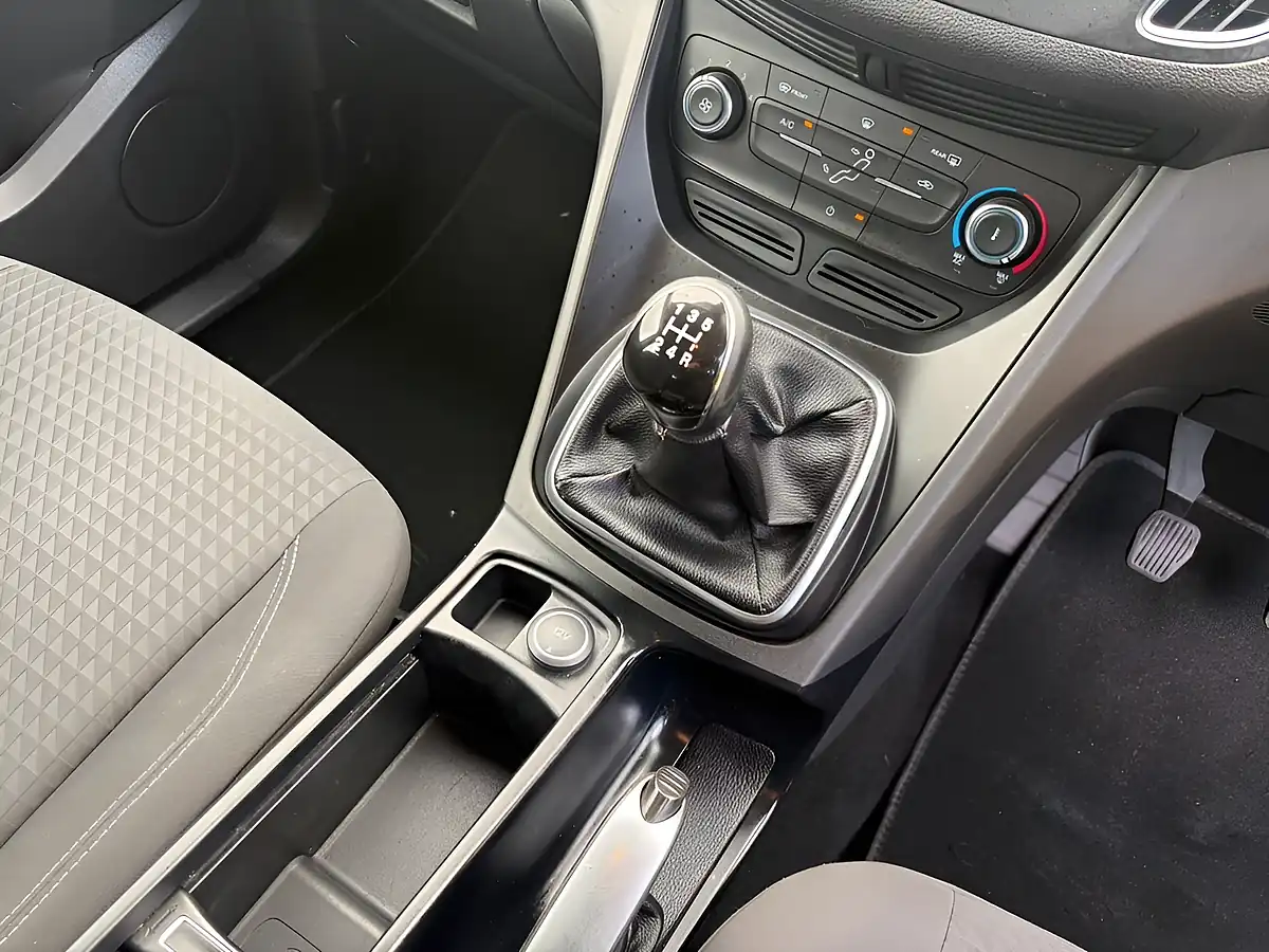 Used 2015 Ford C-Max Zetec Blue - Interior and Exterior details 20
