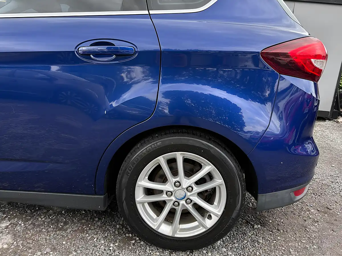 Used 2015 Ford C-Max Zetec Blue - Interior and Exterior details 20