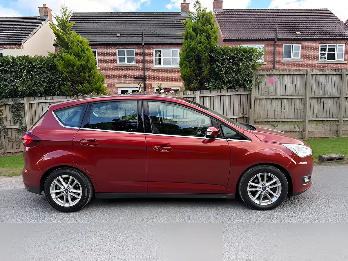 Used 2015 Ford C-Max Zetec Dark Red - Interior and Exterior details 4