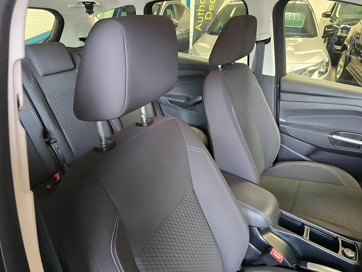 Used 2015 Ford C-Max Zetec Grey - Interior and Exterior details 13