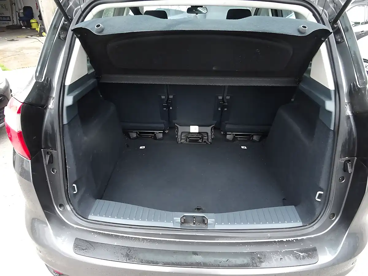 Used 2015 Ford C-Max Zetec Grey - Interior and Exterior details 13
