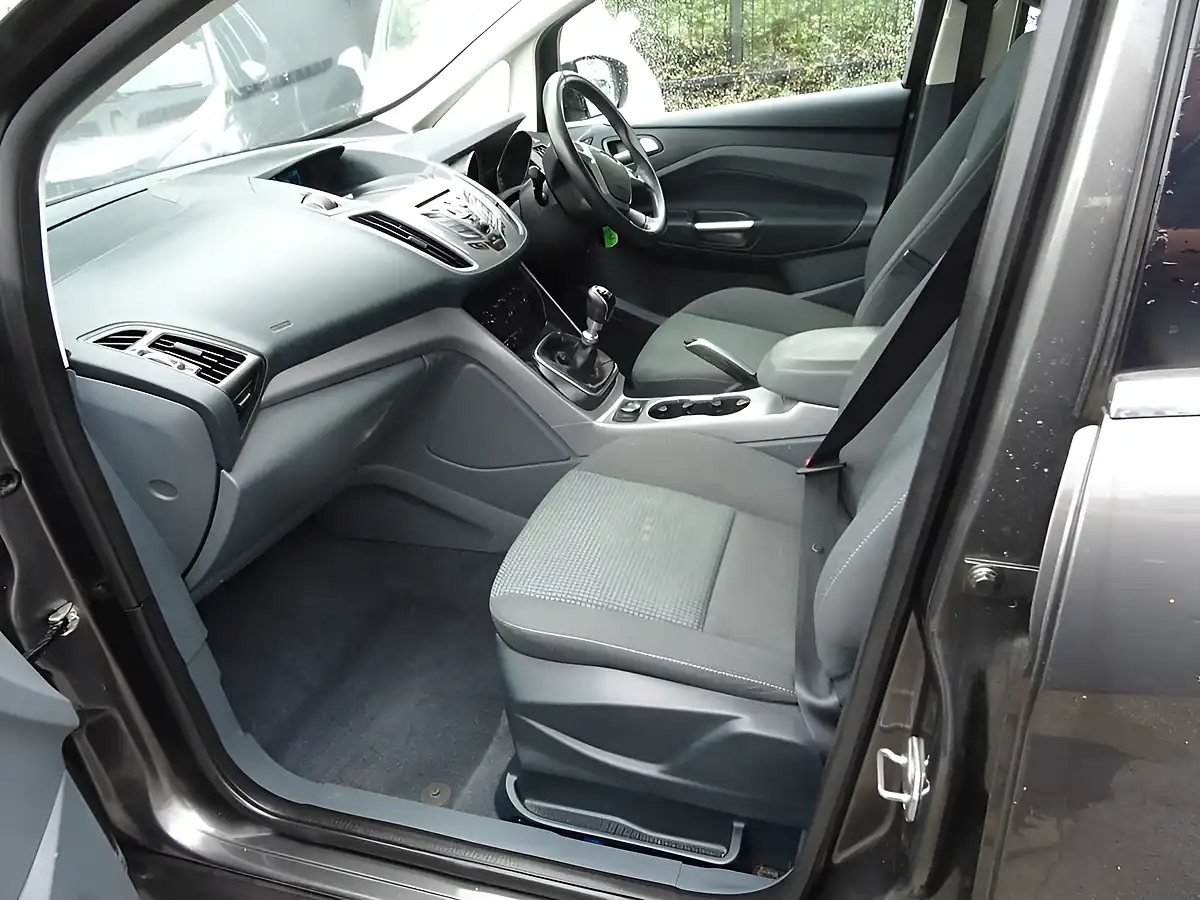 Used 2015 Ford C-Max Zetec Grey - Interior and Exterior details 16