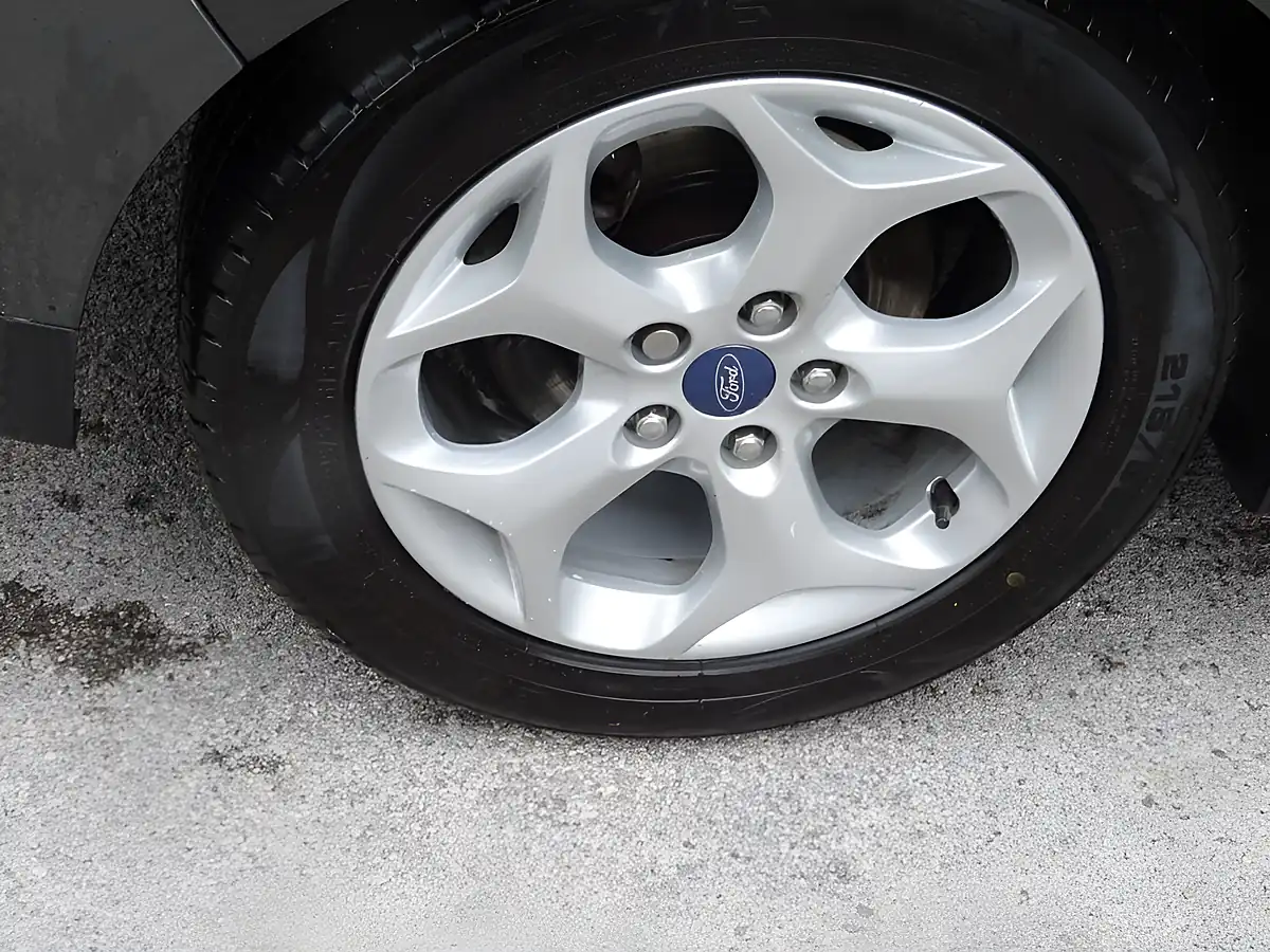 Used 2015 Ford C-Max Zetec Grey - Interior and Exterior details 19