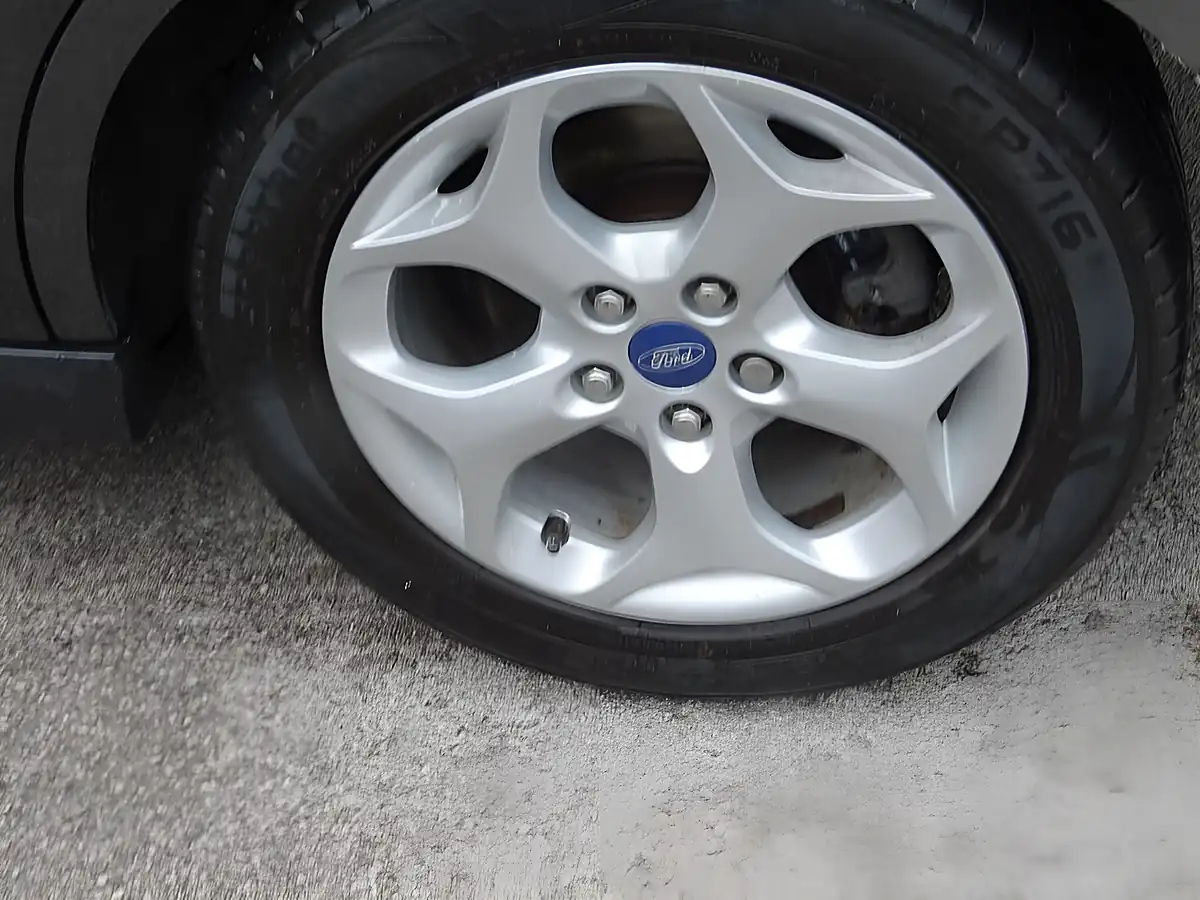Used 2015 Ford C-Max Zetec Grey - Interior and Exterior details 20