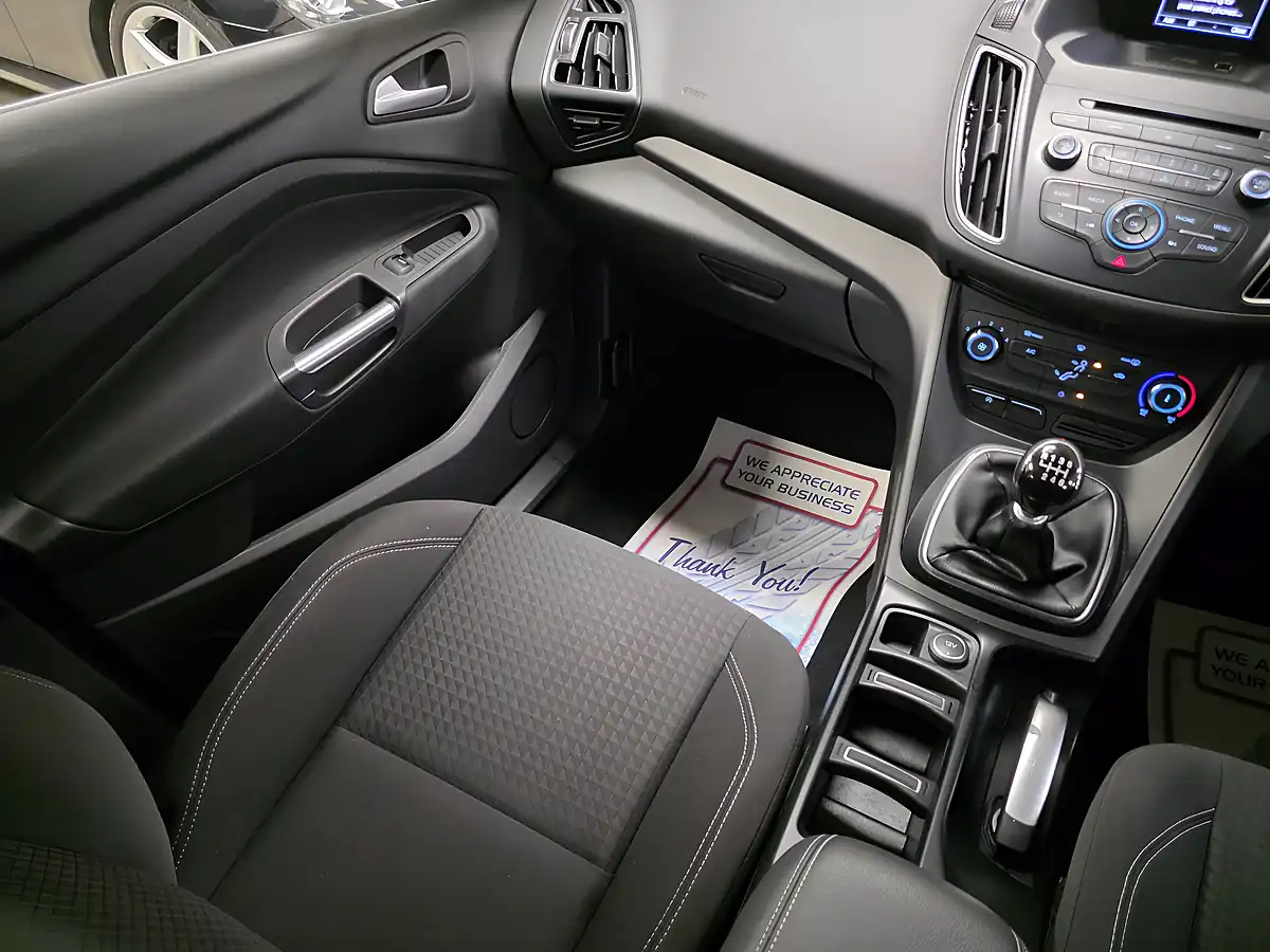Used 2015 Ford C-Max Zetec Grey - Interior and Exterior details 10