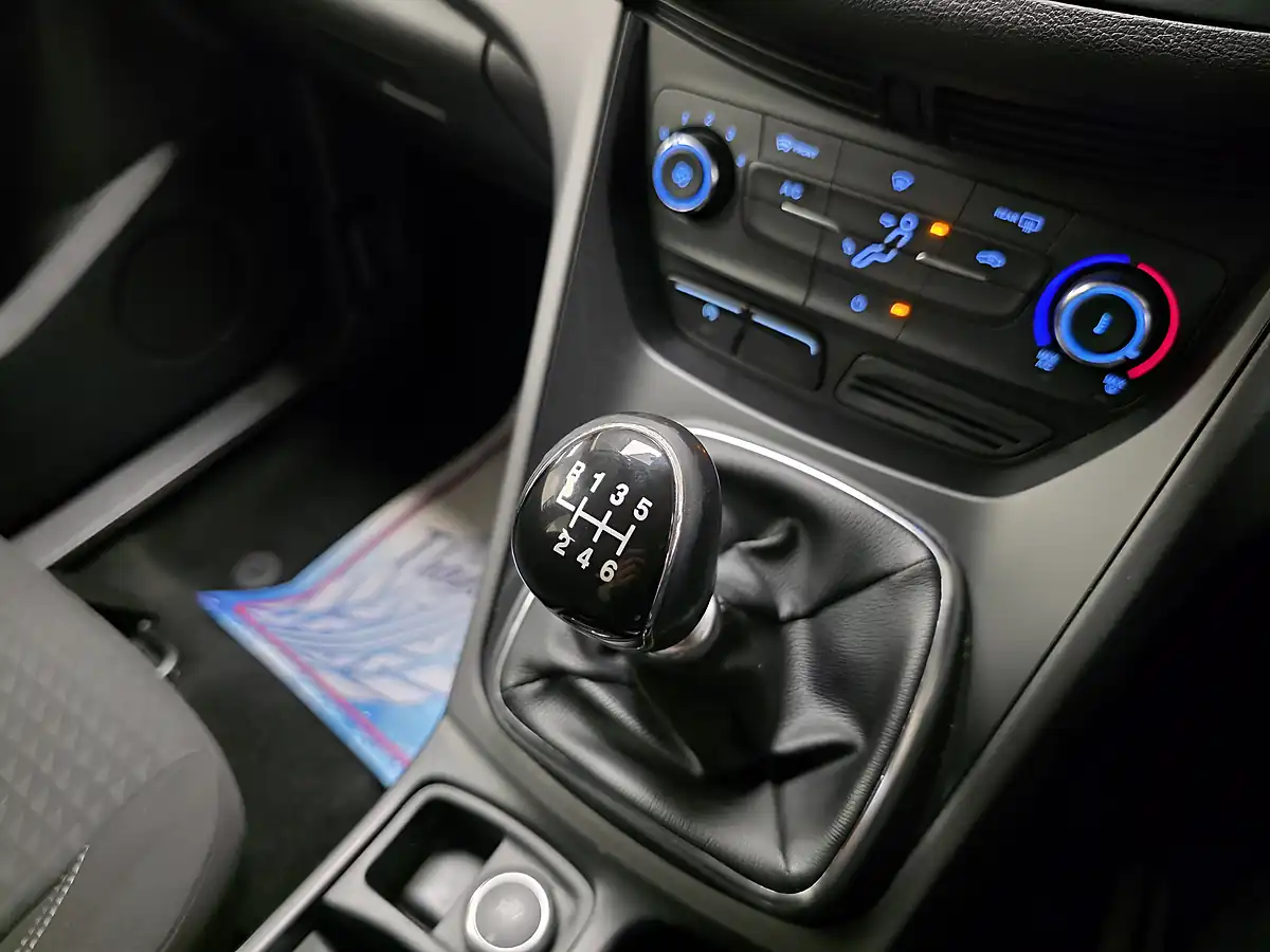 Used 2015 Ford C-Max Zetec Grey - Interior and Exterior details 14