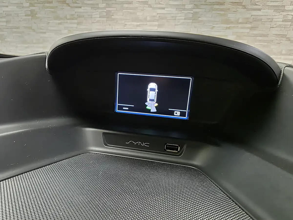 Used 2015 Ford C-Max Zetec Grey - Interior and Exterior details 16