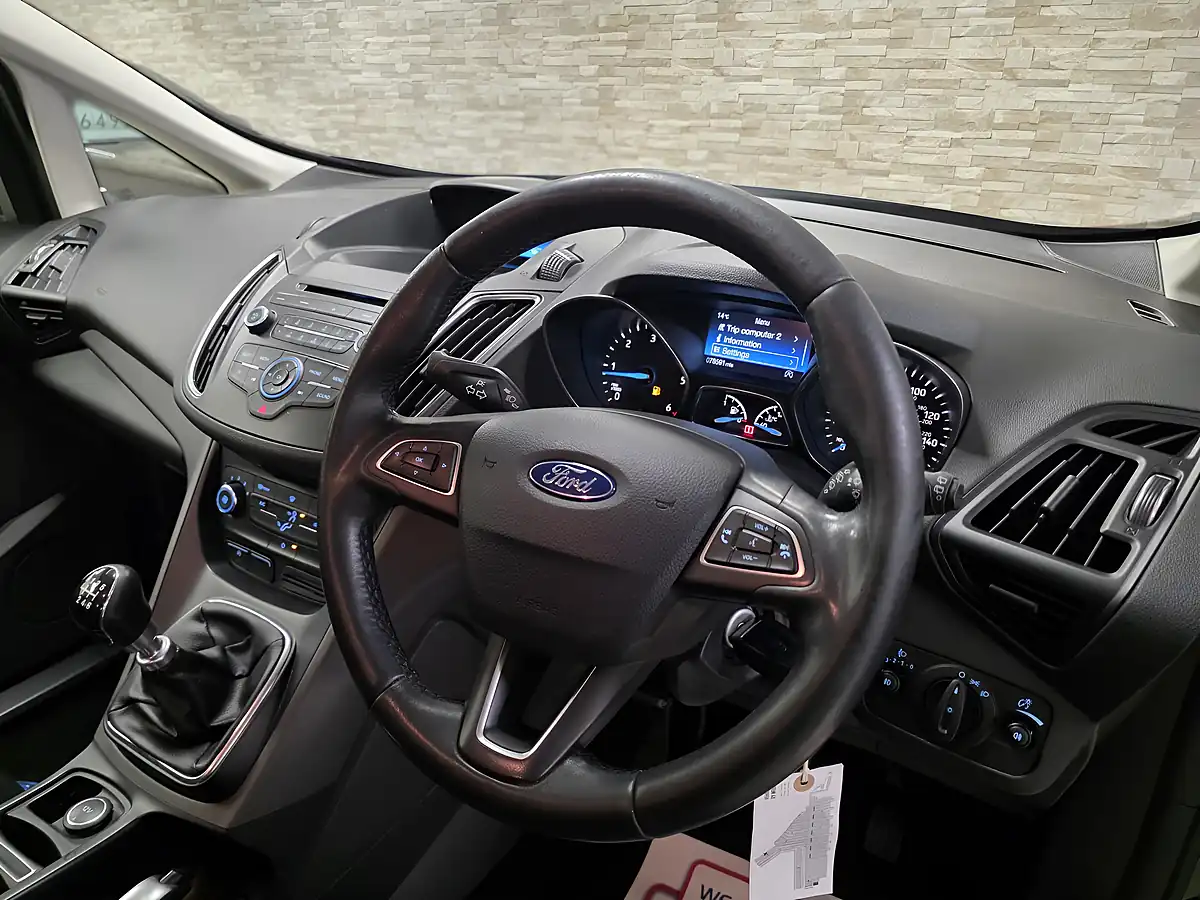 Used 2015 Ford C-Max Zetec Grey - Interior and Exterior details 5