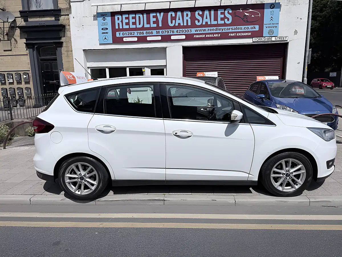 Used 2015 Ford C-Max Zetec White - Front View