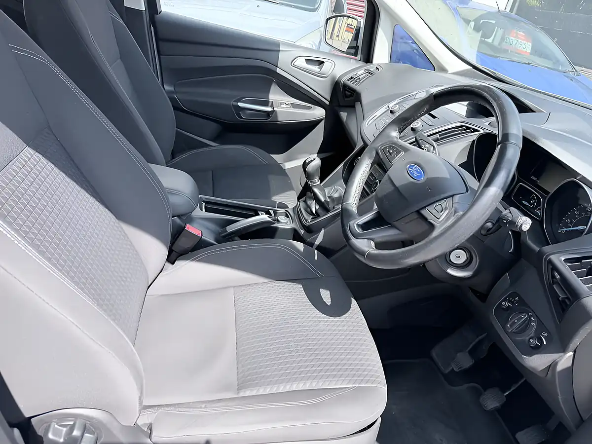 Used 2015 Ford C-Max Zetec White - Interior and Exterior details 11