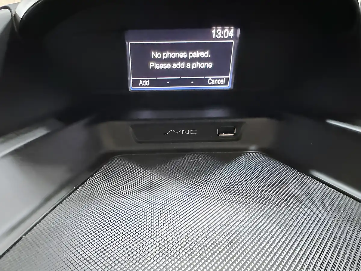 Used 2015 Ford C-Max Zetec White - Interior and Exterior details 19