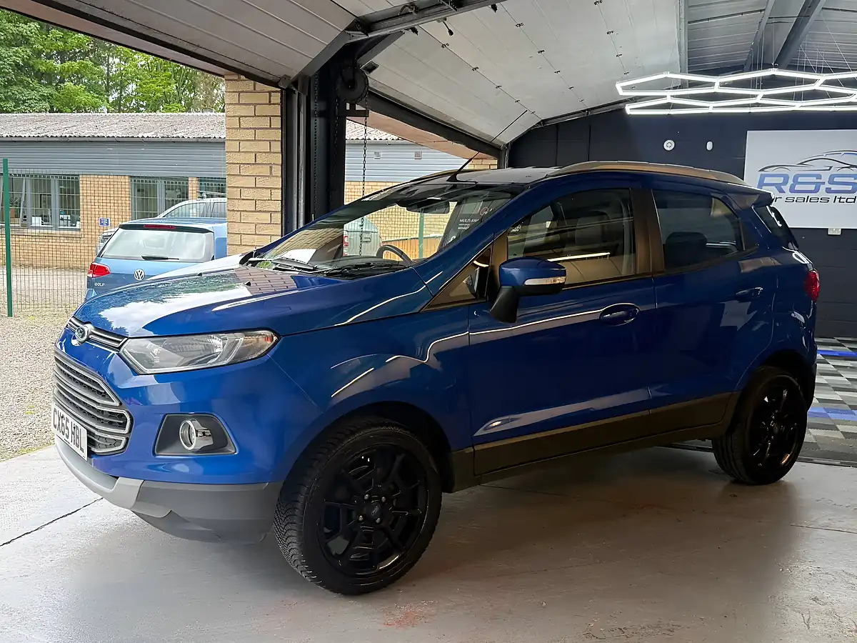 Used 2015 Ford Ecosport Titanium Blue - Interior and Exterior details 6