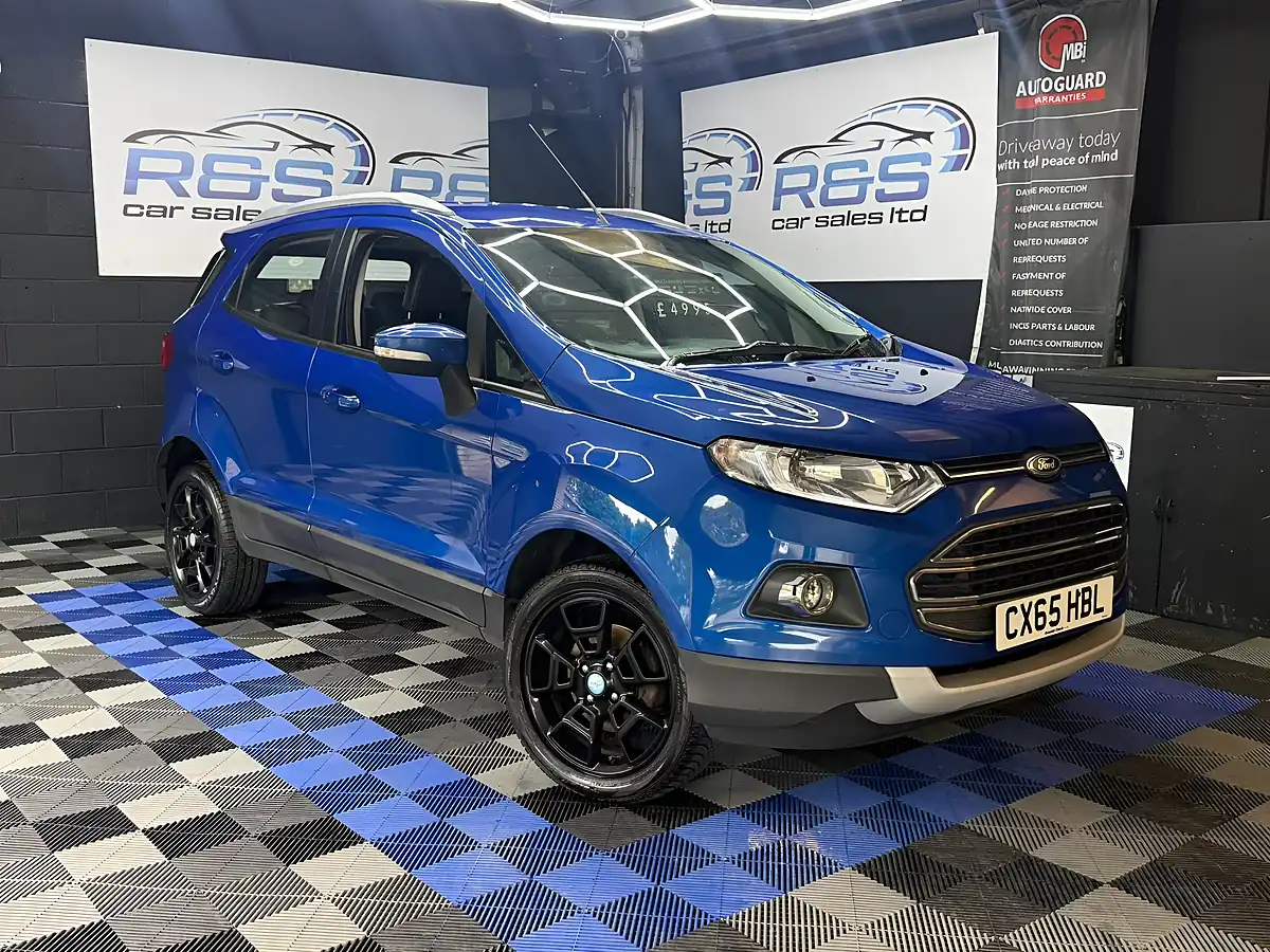 Used 2015 Ford Ecosport Titanium Blue - Interior and Exterior details 9