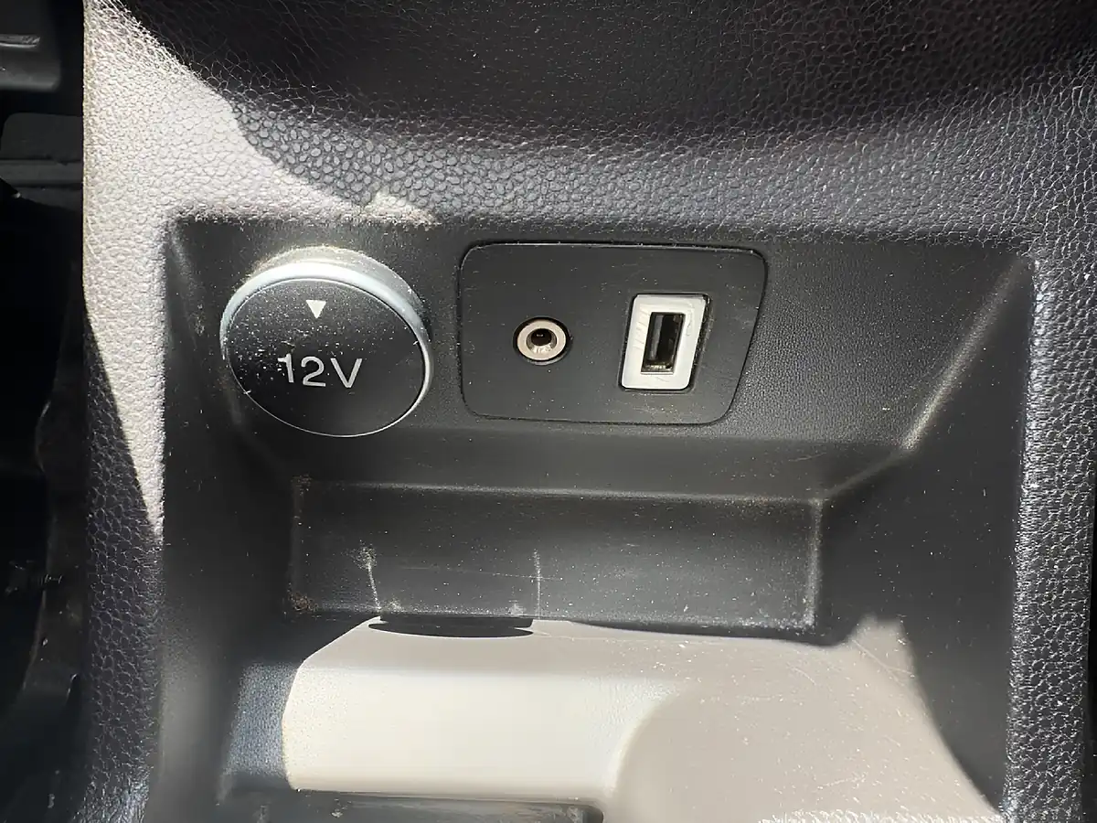 Used 2015 Ford Ecosport Titanium Blue - Interior and Exterior details 16