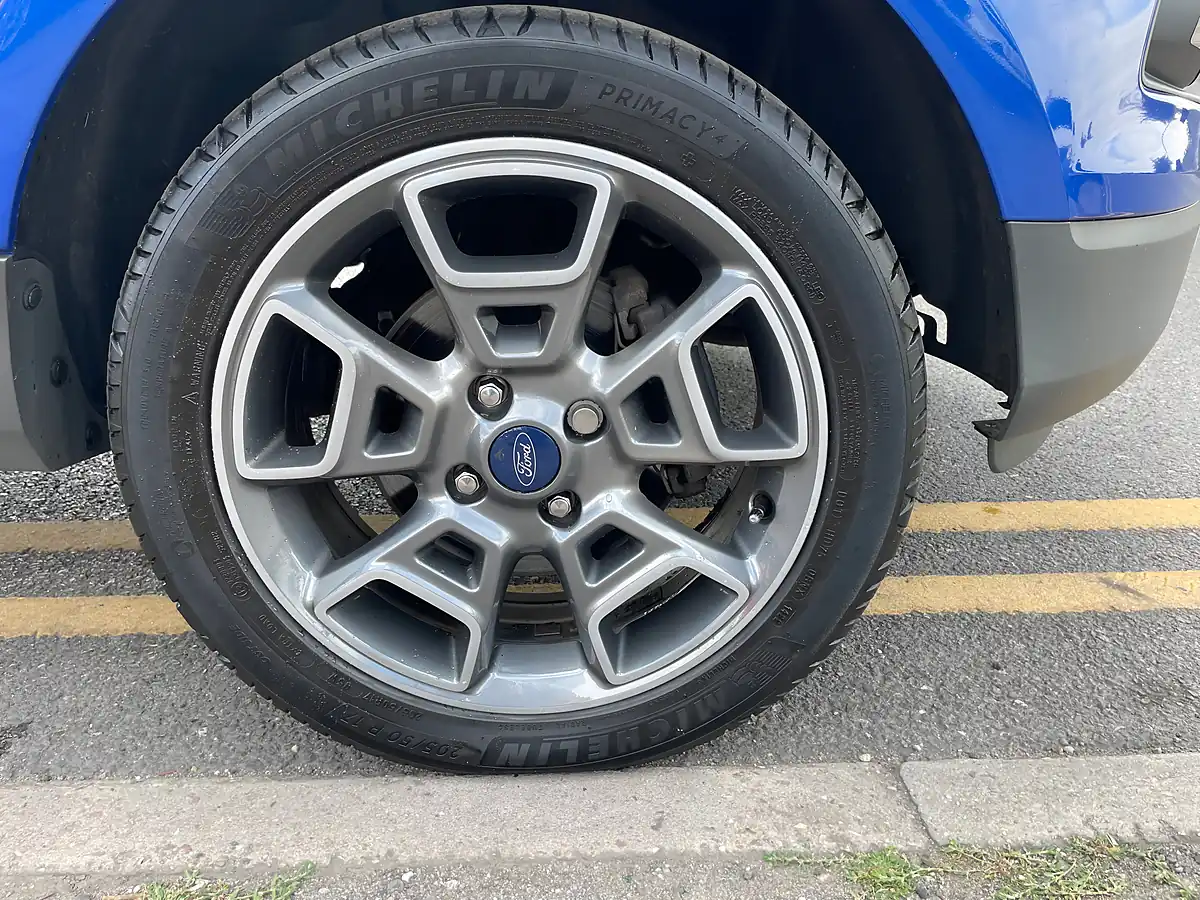Used 2015 Ford Ecosport Titanium Blue - Interior and Exterior details 9