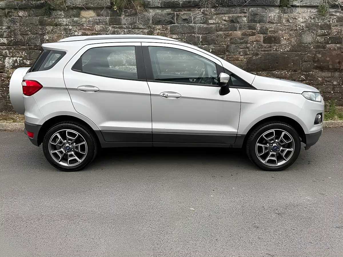 Used 2015 Ford Ecosport Titanium Moondust Silver - Interior and Exterior details 4