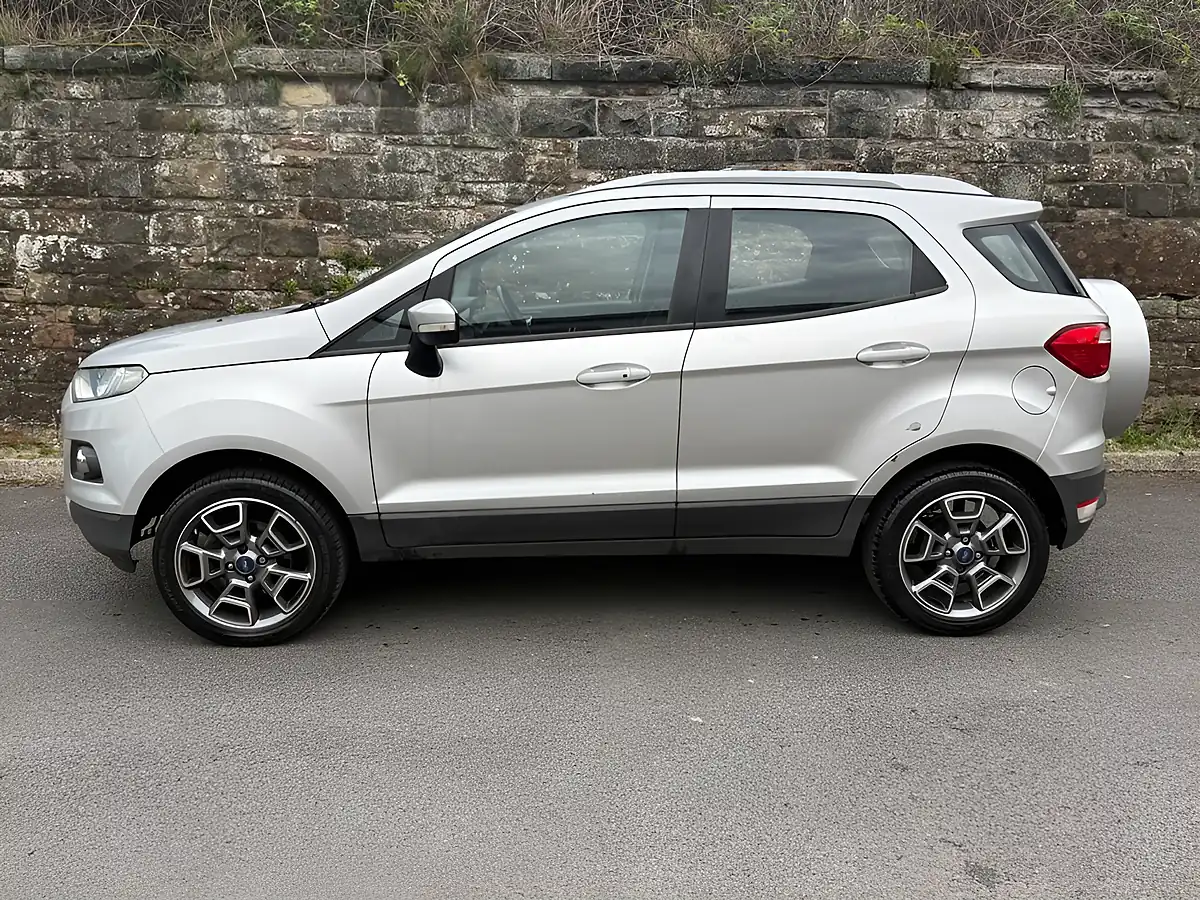 Used 2015 Ford Ecosport Titanium Moondust Silver - Interior and Exterior details 5