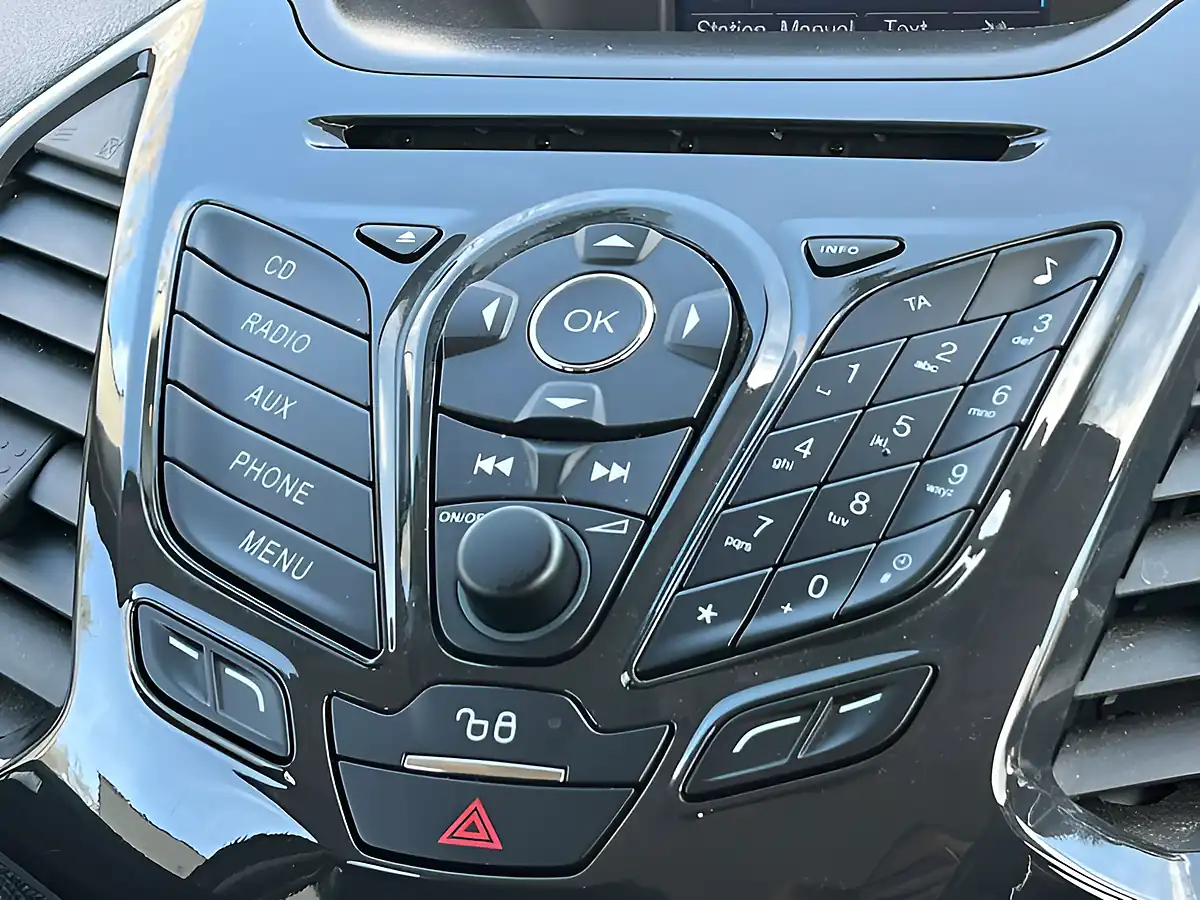 Used 2015 Ford Ecosport Titanium Smoke Grey - Interior and Exterior details 16