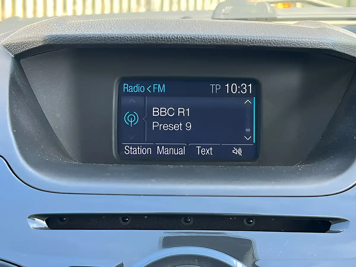 Used 2015 Ford Ecosport Titanium Smoke Grey - Interior and Exterior details 17