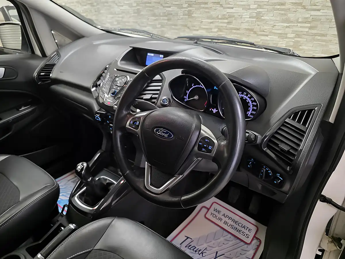 Used 2015 Ford Ecosport Titanium White - Interior and Exterior details 5