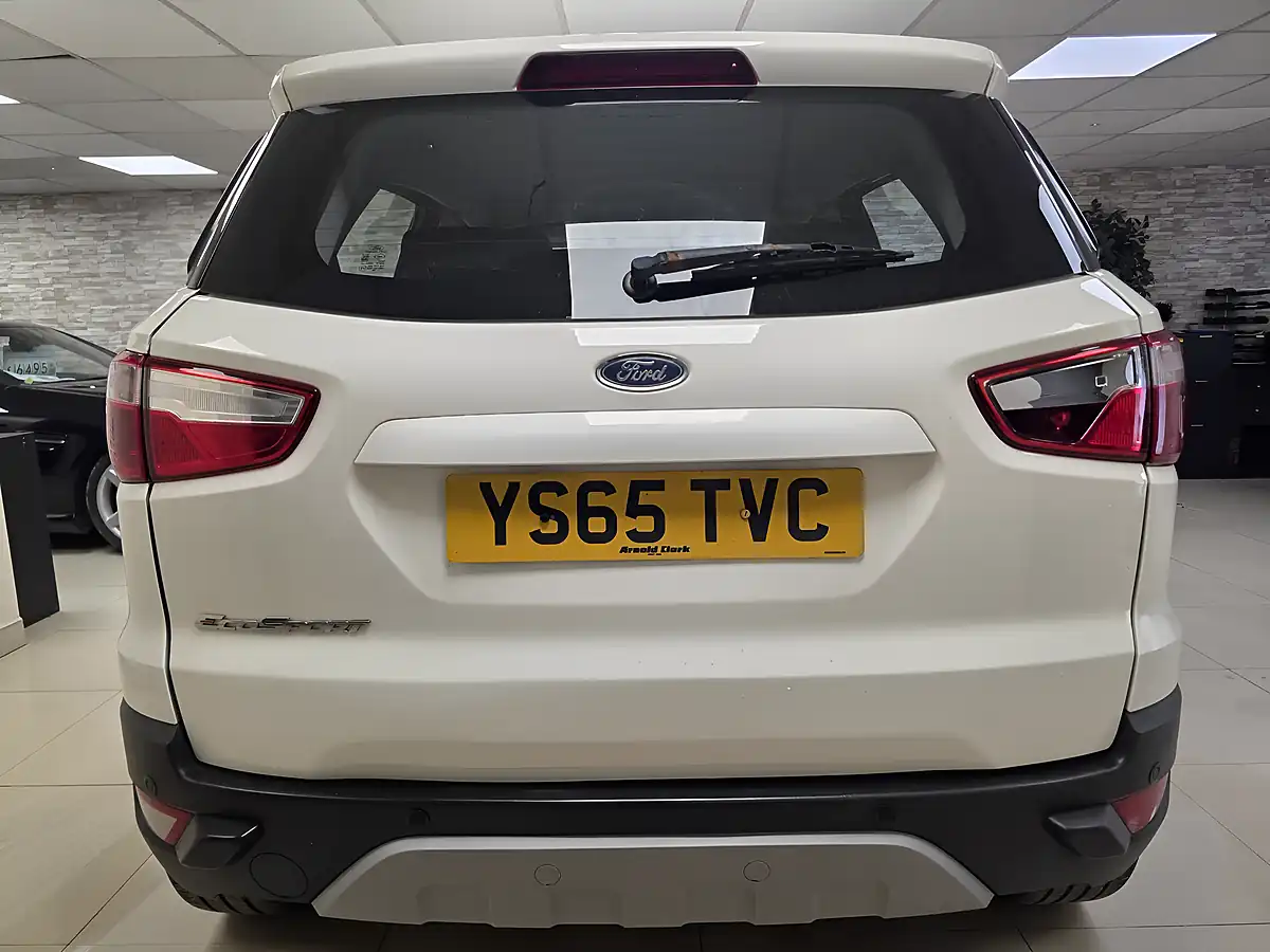 Used 2015 Ford Ecosport Titanium White - Interior and Exterior details 8