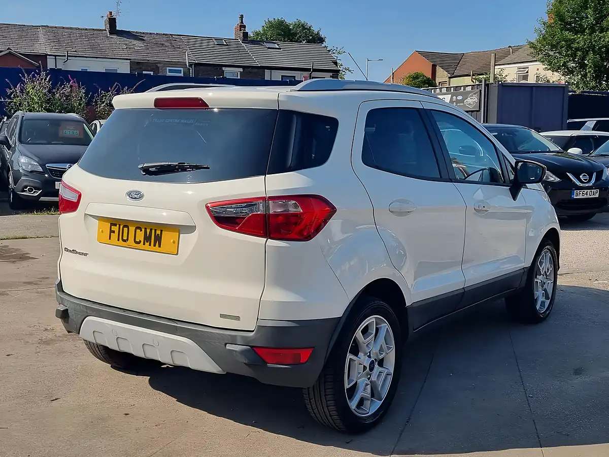 Used 2015 Ford Ecosport Titanium White - Interior and Exterior details 12